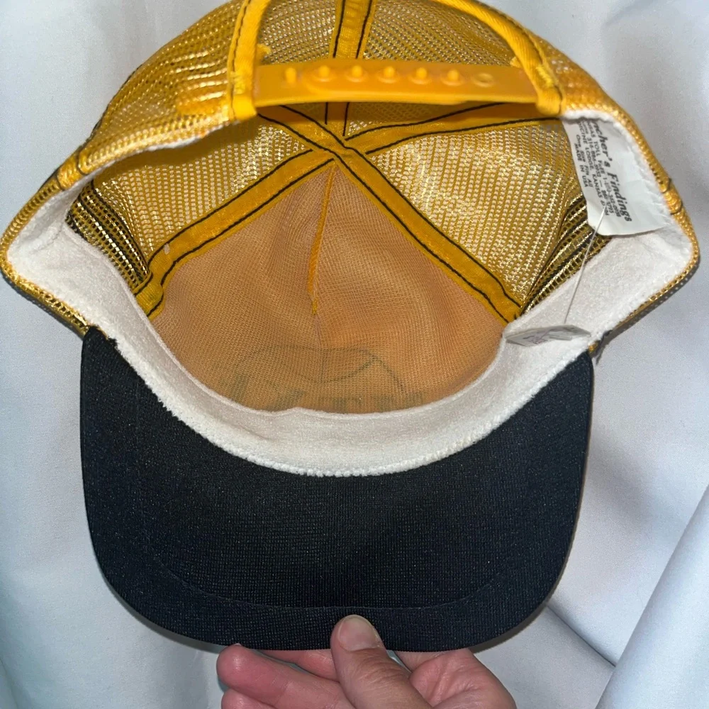 Vintage MTXE Wichita State Shockers Snapback Hat - Picture 6 of 8